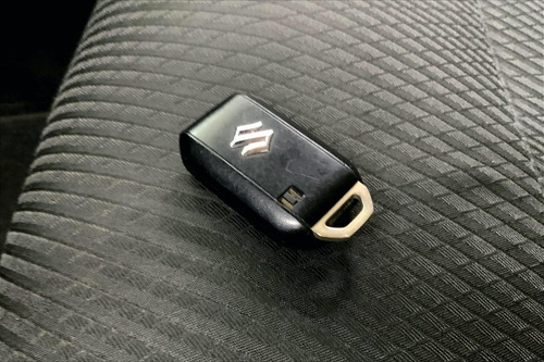 Imagen 12 de 25 de Suzuki Ertiga 5 Pts Glx, 15l, Ta, A/ac Aut, Fniebla, 7 Pas