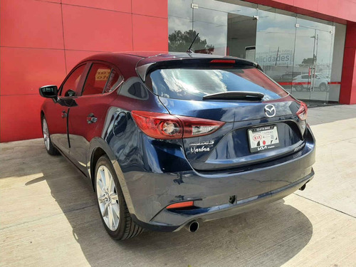 Imagen 2 de 10 de Mazda Mazda 3 2018 5p Hatchback S L4/2.5 Aut