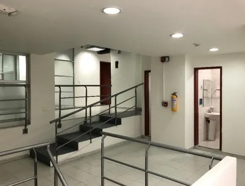 Local En Arriendo/venta En Santa Fe-mártires. Cod A1073024