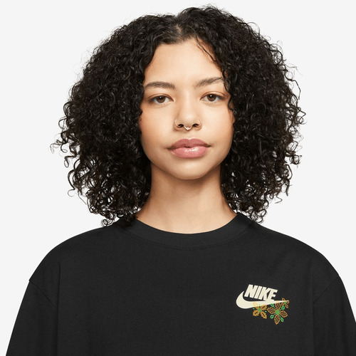 Polera Nike Sportswear Negro Mujer