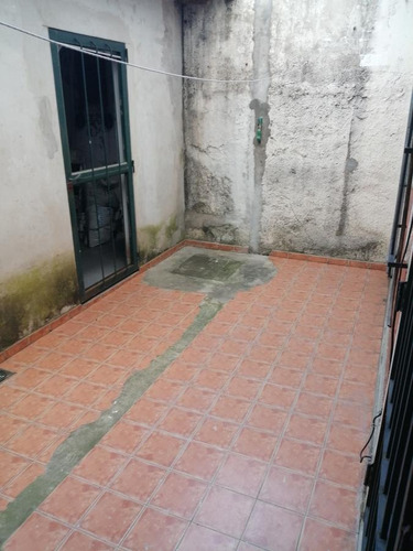 Imagen 14 de 28 de Casa Ph Ideal 2 Familias - Benito P. Galdos Al 2100 - Quilmes Oeste