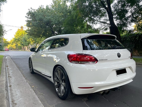 Volkswagen Scirocco 2.0t 2012 55km.sin Detalles