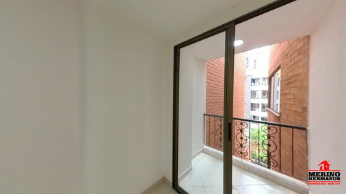 Apartamento En Arriendo En Sabaneta - Sabaneta