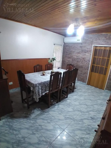 Imagen 8 de 30 de Casa - Hurlingham - Venta - Oportunidad - 4 Amb - 4 Ambientes
