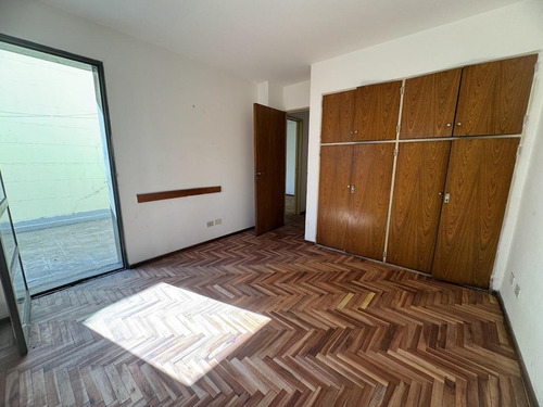 Venta Departamento Alberdi, Dos Dorm, Un Baño, Amplio Balcon