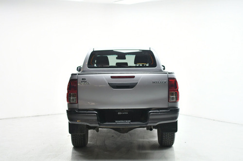 Imagen 5 de 15 de Toyota Hilux 2019 2.7 Sr Doble Cabina Mt