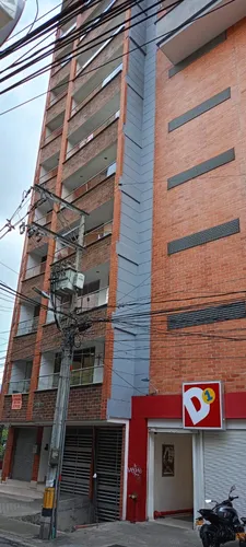 Amplio Apto De 78 Mts A Dos Cuadras Del Parque, A Tres Cuadras De La Estación Del Metro De Sabaneta