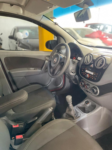 Fiat Palio Attractiv 1.0