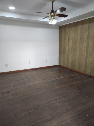 Imagen 7 de 13 de Casa Interna De Pasillo Dos Dormitorios