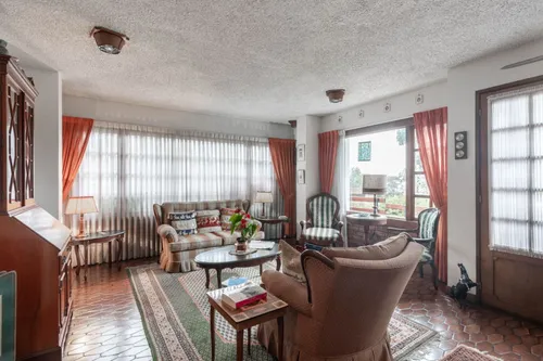 Casa En Venta En Provenza. Cod V8583