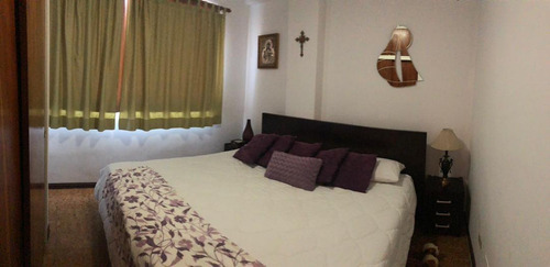 Imagen 7 de 10 de Venta Casa Lomas De La Trinidad 390mts2. Baruta 6h/5b/7p.e