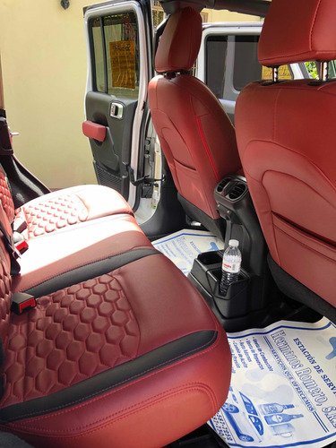 Imagen 12 de 15 de Jeep Wrangler Sport Wrangler Sport