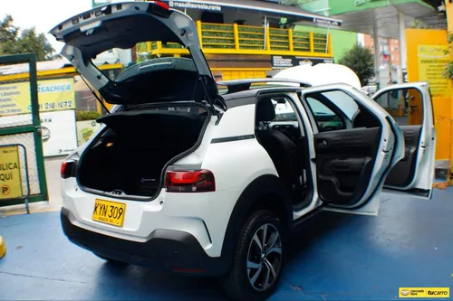 Citroën C4 Cactus 1.6 Shine Turbo Aut
