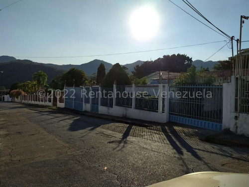 Casa En Venta  El Limon Maracay 22-16380 Hc