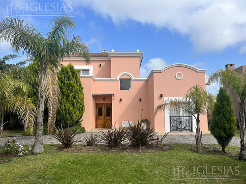 Casa En  San Isidro Labrador Al Lago