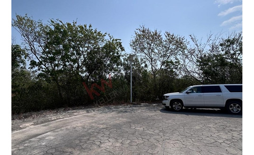 Terreno Unifamiliar En Venta A Pie De Canal Caleta Xcaret Dentro Del Desarrollo Turistico Puerto...