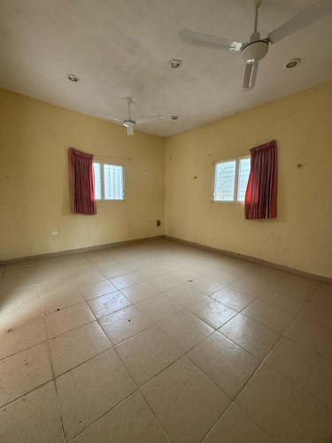Casa Ideal Para Eventos Con Gran Terreno En Mérida.
