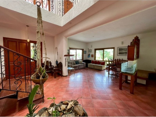 Imagen 2 de 28 de En Venta Casa Hato Royal, Guataparo.