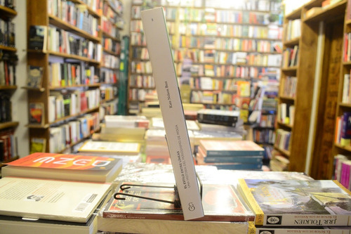 El Estilo Entre Líneas. Una Historia Del Periodismo De Moda.
