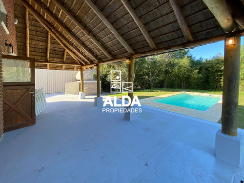 Casa Punta Colorada Piriápolis 4 Dorms Venta Ca501686