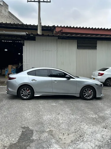 Mazda 3 2.0 Touring
