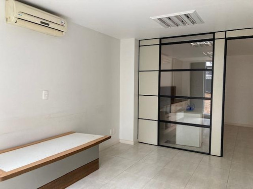 Imagem 4 de 14 de Sala Comercial No Centro Da Cidade - Sa0798