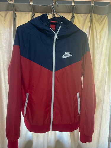 Campera Nike (Usado)