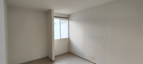 Casa De 1 Solo Nivel En Renta En Viñedos Queretaro
