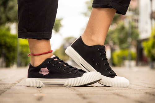 Imagen 2 de 8 de Zapatillas Urbanas Mujer Lona Negra Chatitas Dama
