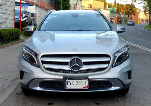Imagen 2 de 15 de Mercedes Benz Gla 200 2017 Cgi Sport 1.6t Factura De Agencia