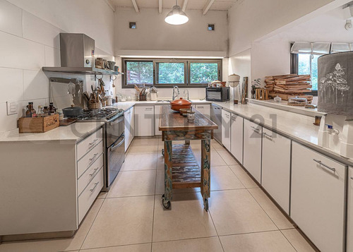 Venta Casa 5 Ambientes En 1 Planta Con Vista A La Laguna Cantón Norte, Escobar