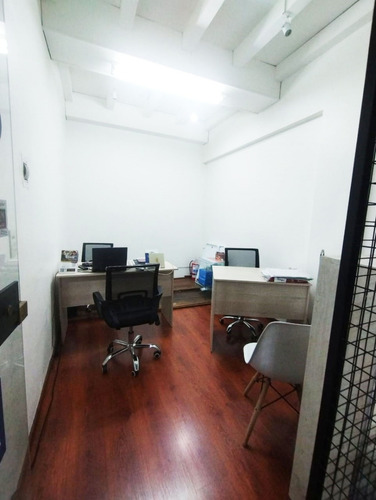 Venta Local Comercial En Galería Ubicado Sobre Avenida Santa Fe