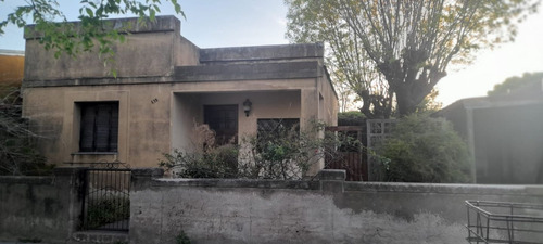 Casa Dos Dormitorios En Venta En #trenquelauquen