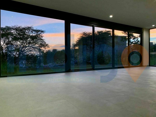 Casa Nueva En Venta En Altozano