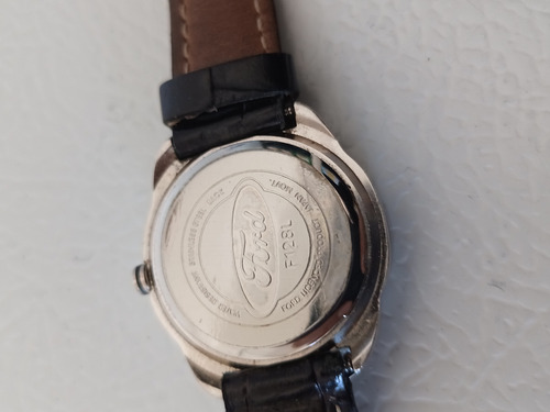 Reloj Ford Pequeño Forma De Rin De Quartz Negro (Usado)