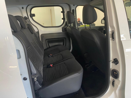 Imagen 9 de 16 de Renault Kangoo Express Confort 5a 1.5 Dci 0km 2022 Contado