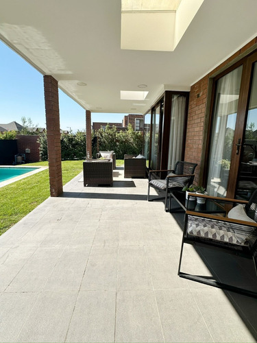 Casa Las Pircas, 3d/3b En Condominio, Peñalolen
