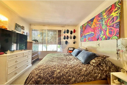 Casa 2 Pisos Amplio Terreno Con Uso Comercial