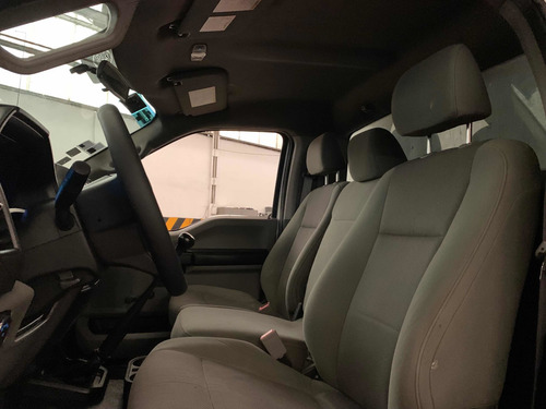 Imagen 7 de 12 de Ford F350 6.3l Xl Super Duty Std 6 Vel Caja Seca 2018