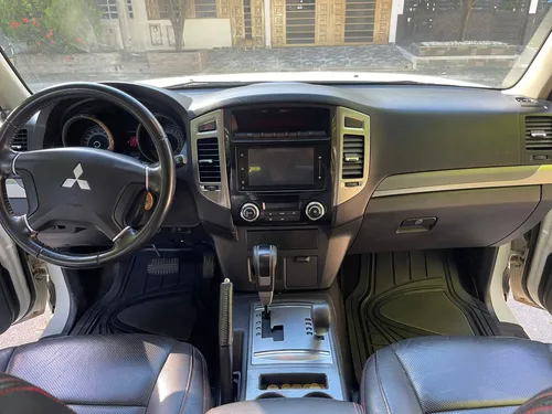 Mitsubishi Montero 3.5 Hard Top