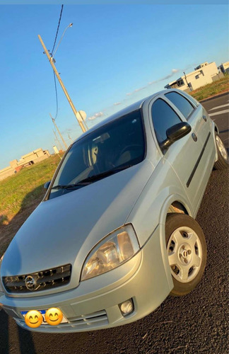 Chevrolet Corsa 1.8 5p