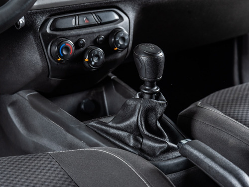 Imagen 13 de 15 de Chevrolet Onix 2019 1.4 Joy Ls Fer