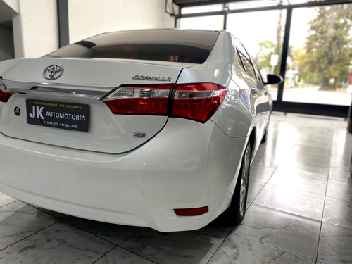 Toyota Corolla 1.8 Xei Pack