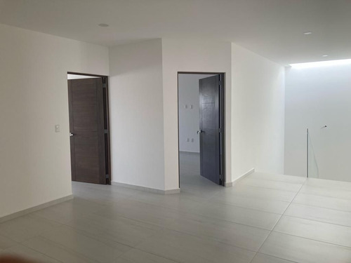 Casa En Venta En Mision San Jerónimo En Queretaro