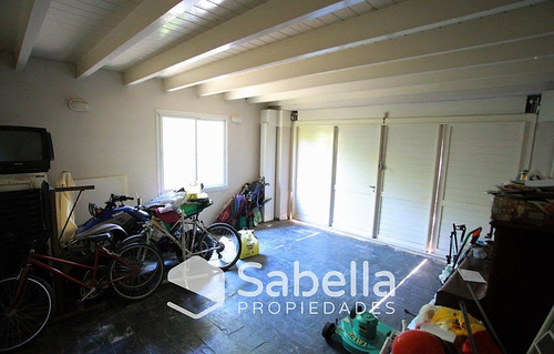 Venta De Casa De 4 Dormitorios En Grand Bell I.