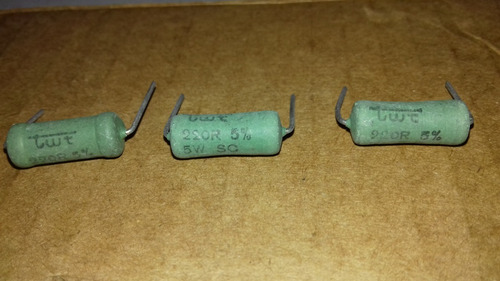 30 X Resistor De Fio 5 Watts 220r Kit Com 30 Peças J674