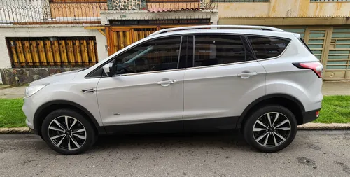 Ford Escape 2.0 Titanium