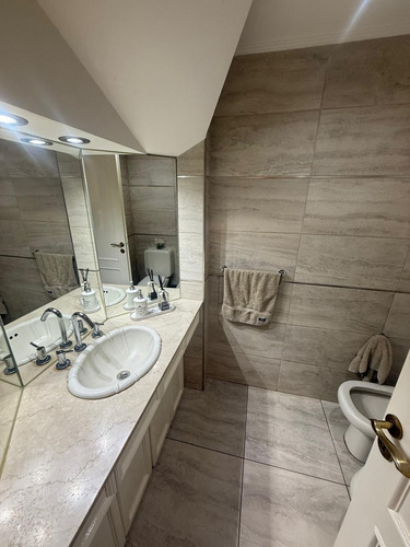 Casa En Venta En Saint Thomas Norte, Canning Con Lote Doble