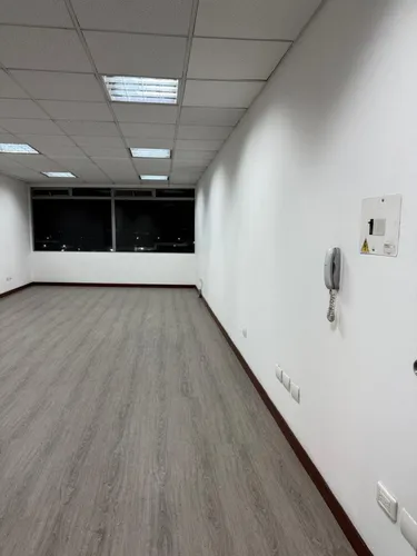 Oficina En Arriendo/venta En Fontibón. Cod A1614474