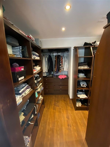 Imagen 8 de 22 de Casa En Venta De 5 Dorm. Sector Alto Las Condes